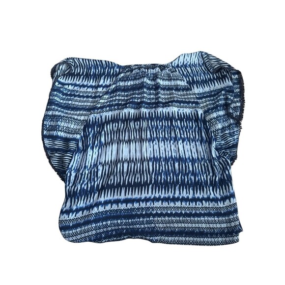 A.N.A  Blouse Blue Short Sleeve‎ Blue Pattern Flowy Polyester - Picture 10 of 10